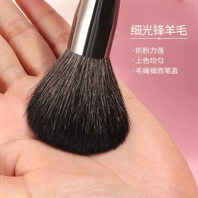 沧州化妆刷动物毛套装镰刀鼻影眼影散粉粉底唇刷单支美妆工 具刷子图3