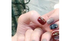 你还没看过的美甲款式，今夏最流行的显白美甲